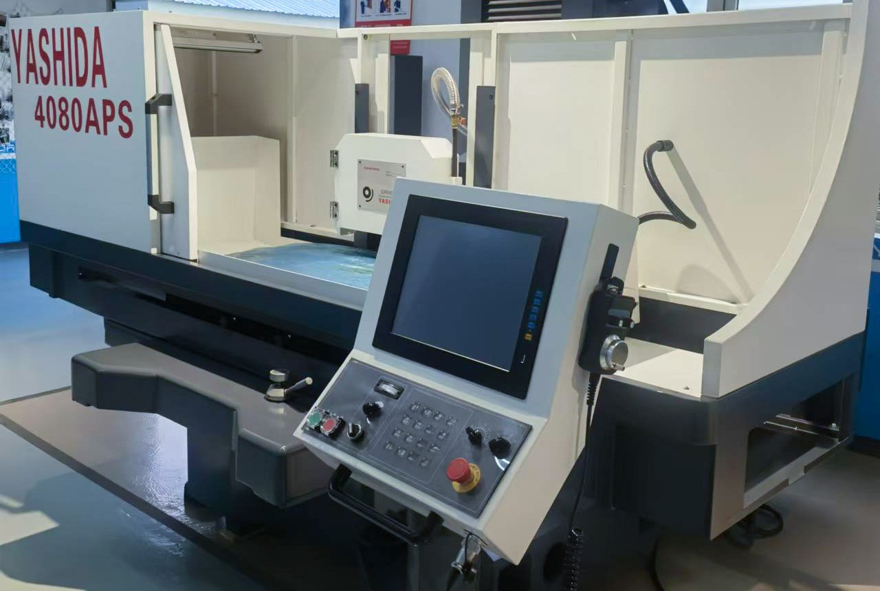 高精密數控平面磨床運行中怎么保證機體平穩(wěn)？